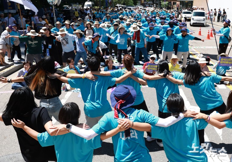 제14차 세계 일본군 위안부 기림일 맞아 세계연대집회