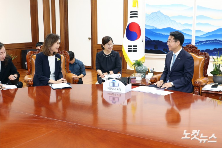 조정식 국회의장, 미셸 스틸 주한미국대사 접견
