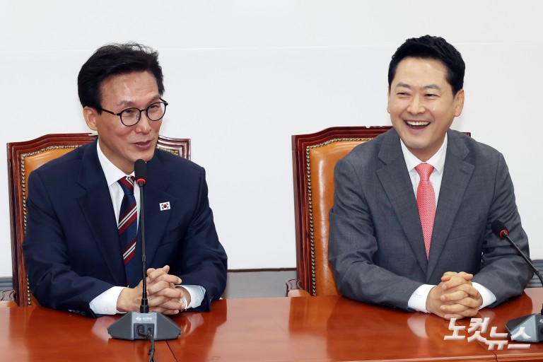 민주당 김민석 대표, 국민의힘 장동혁 대표 예방