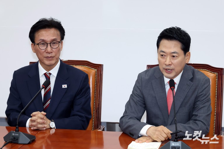 민주당 김민석 대표, 국민의힘 장동혁 대표 예방