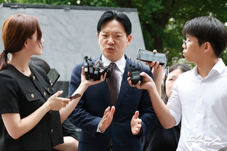 경찰, '국조특위 선서 거부' 박상용 검사 첫 소환