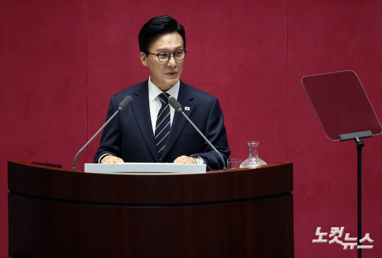 연설 후 국민의힘 찾아간 김민석 대표