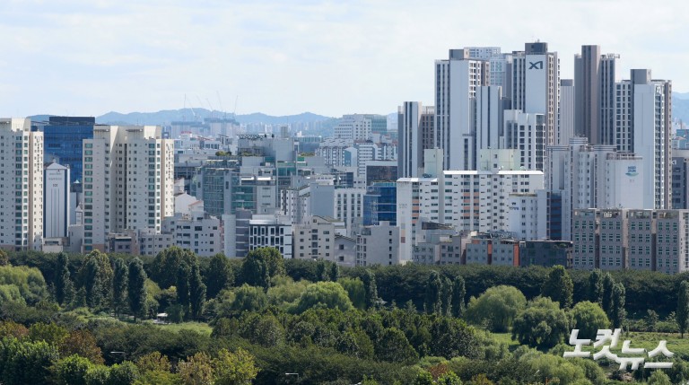 서울 아파트값 84주째 상승…역대 최장 기록 눈앞