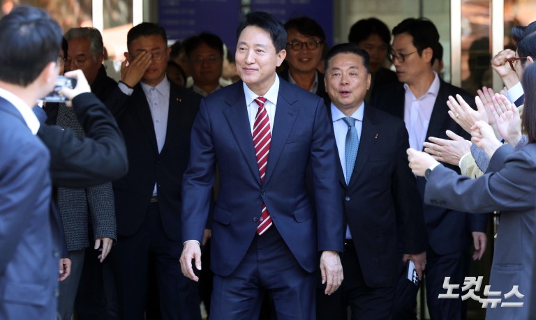 오세훈, '명태균 여론조사' 항소심 무죄…시장직 유지