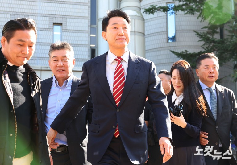 오세훈, '명태균 여론조사' 항소심 무죄…시장직 유지