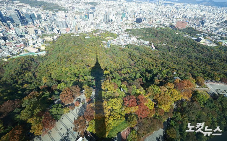 울긋불긋 단풍으로 물든 가을