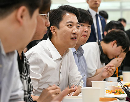 대선 마지막 학식 먹는 이준석