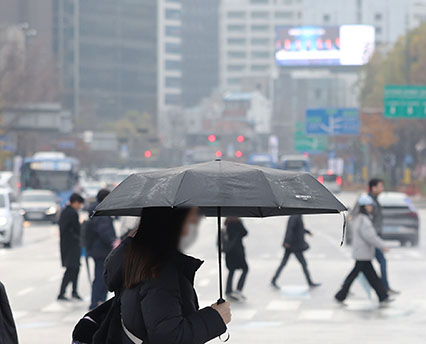 대기질 '나쁨'...황사비