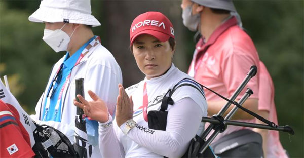 "무탈하게 마쳐서 다행" 메달 없어도 웃은 박세리 감독[도쿄올림픽] - Vimarsana News